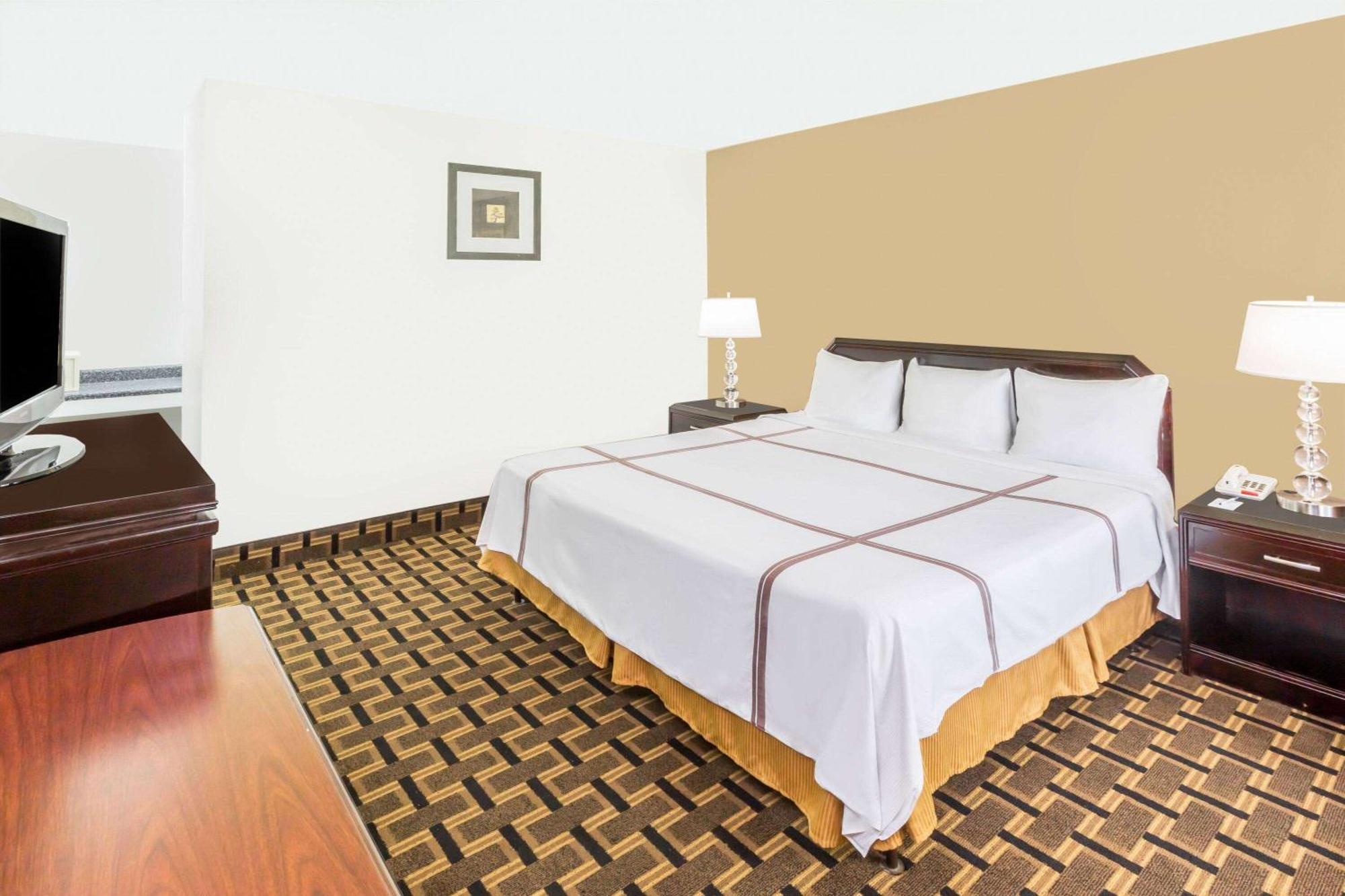 Travelodge By Wyndham Shreveport La Bagian luar foto